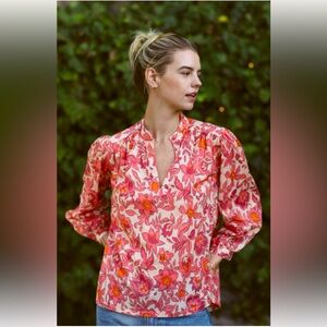 Trovata Bailey Blouse in Tea Rose. Size Large.
